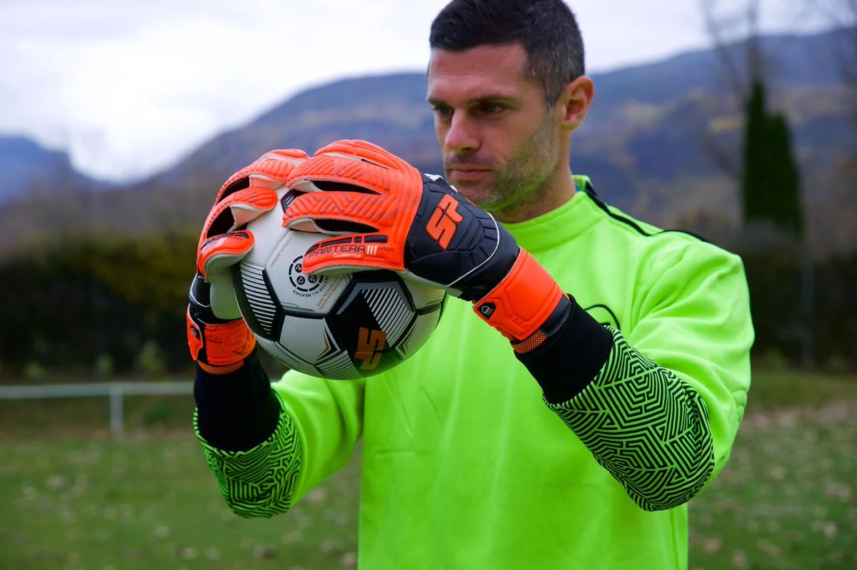 post card Blog-como -saber-mi-talla-de-guantes-blocar.webp